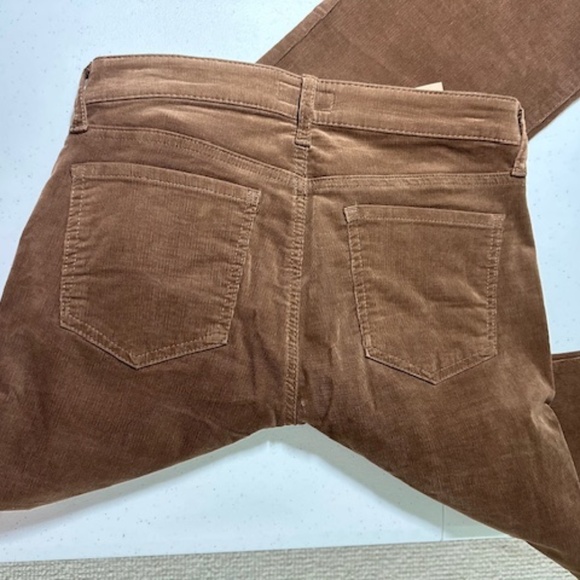 KUT fine wale corduroy, "baby bootleg" pants - Picture 2 of 7